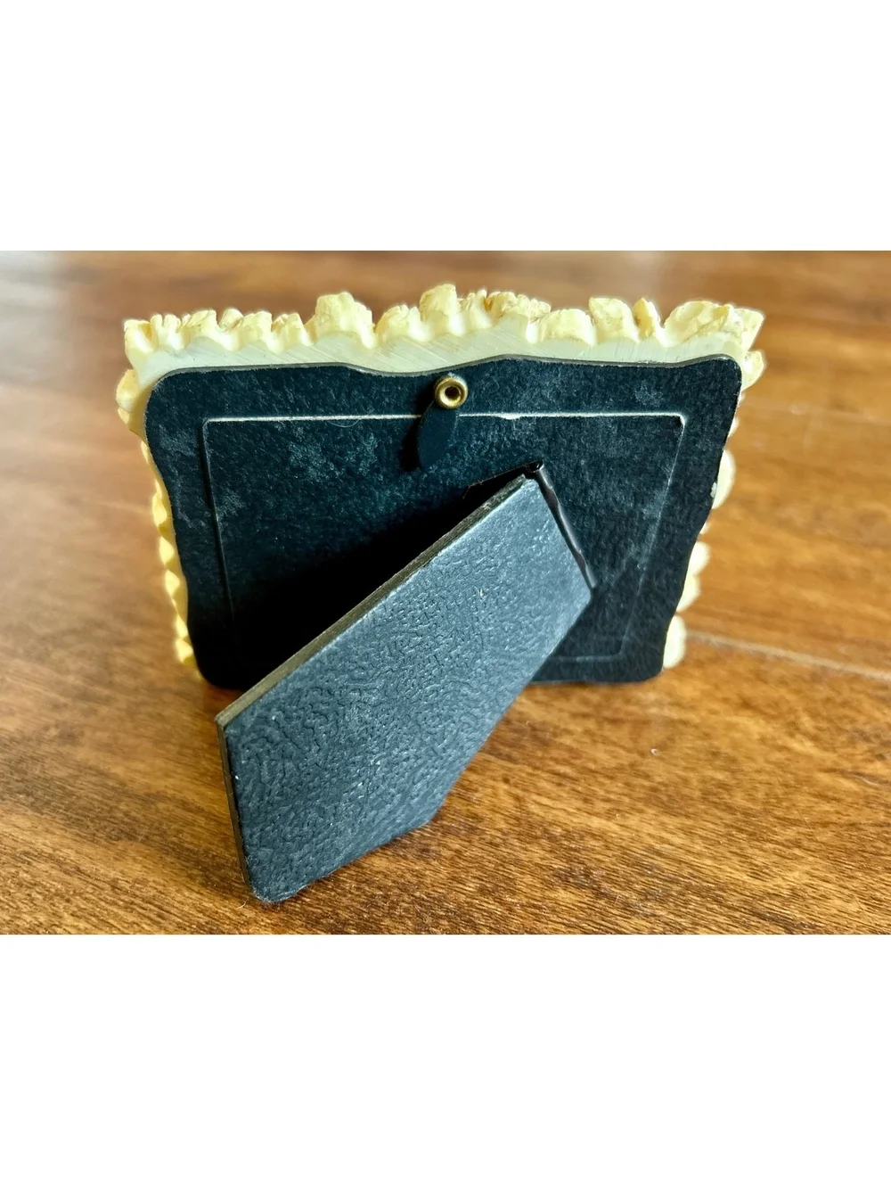 Small Decorative Floral Resin Photo Frame